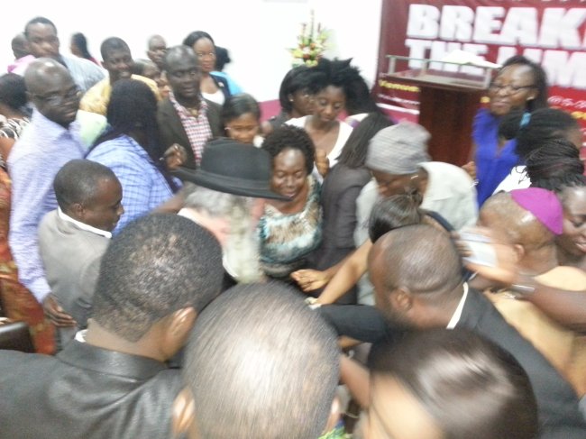 ../previews/051-AFRIKA-1-2013 1079.jpg.medium.jpeg