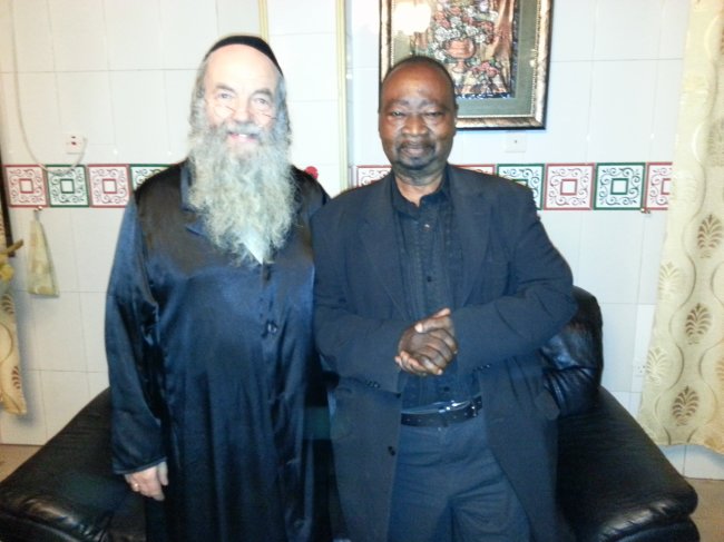 ../previews/060-AFRIKA-1-2013 393.jpg.medium.jpeg