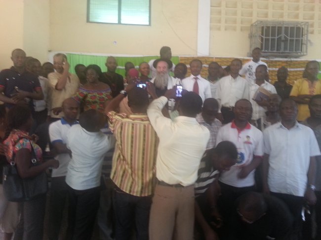 ../previews/070-AFRIKA-1-2013 472.jpg.medium.jpeg