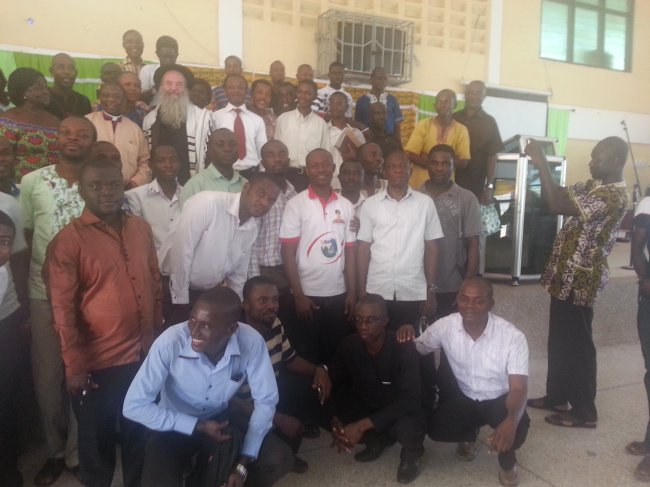 ../previews/071-AFRIKA-1-2013 478.jpg.medium.jpeg